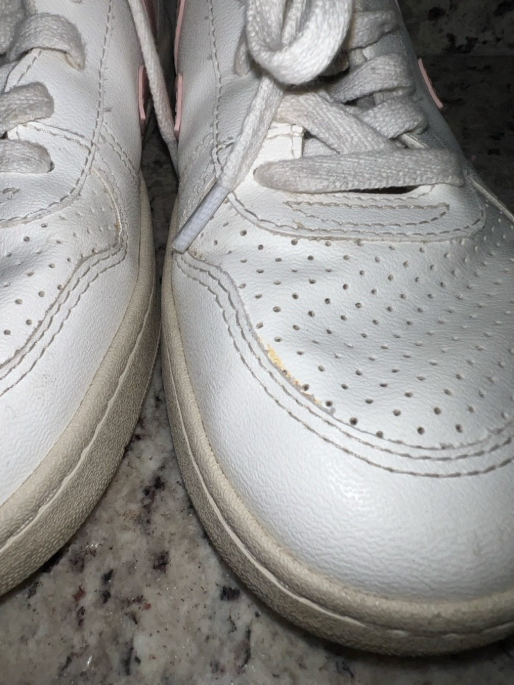 VEJA V-10 Bastille CWL Sneakers - White, Petal & Black 8 - Picture 6 of 9